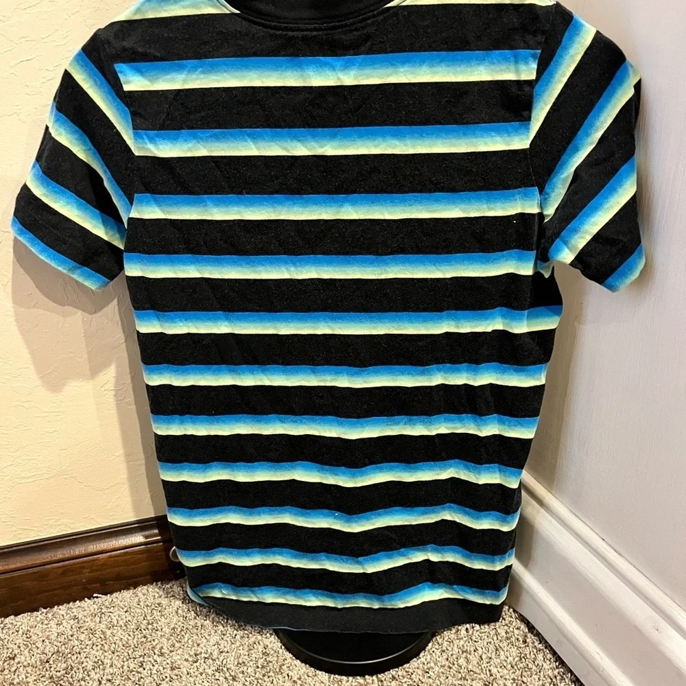 Nike Striped Logo Tee Size L(14-16) Black Blue Yellow